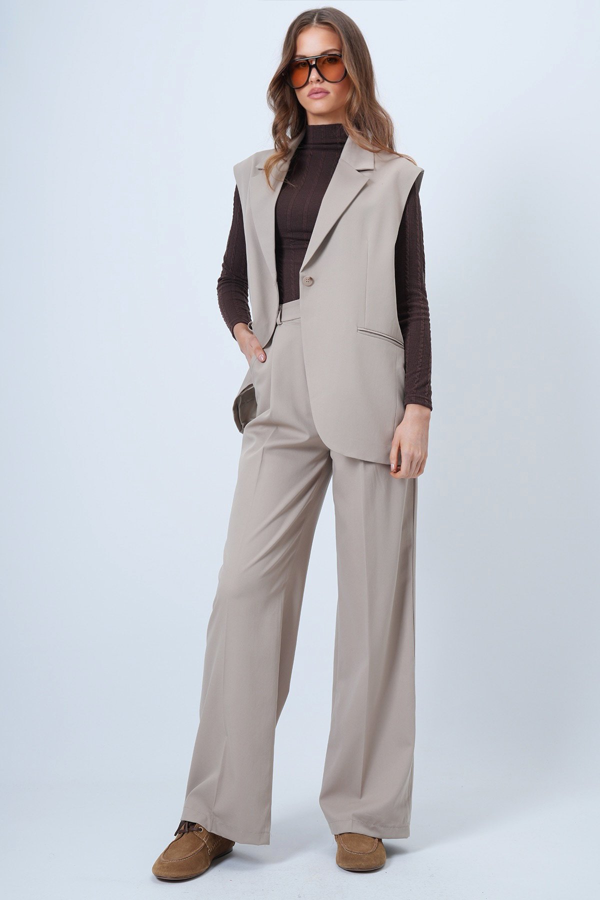 Tek Düğmeli Çift Cepli Astarlı Yelek Pantolon Takım - BEJ