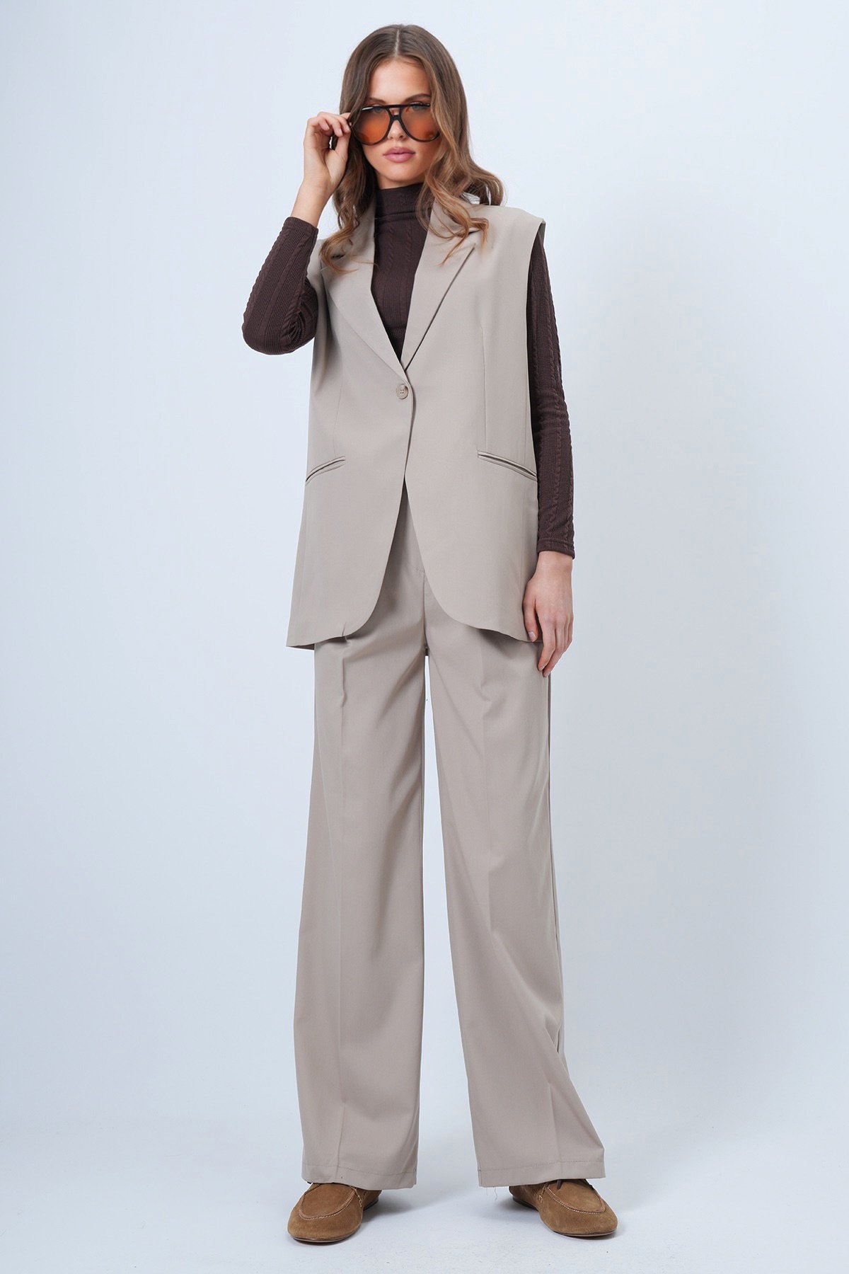 Tek Düğmeli Çift Cepli Astarlı Yelek Pantolon Takım - BEJ
