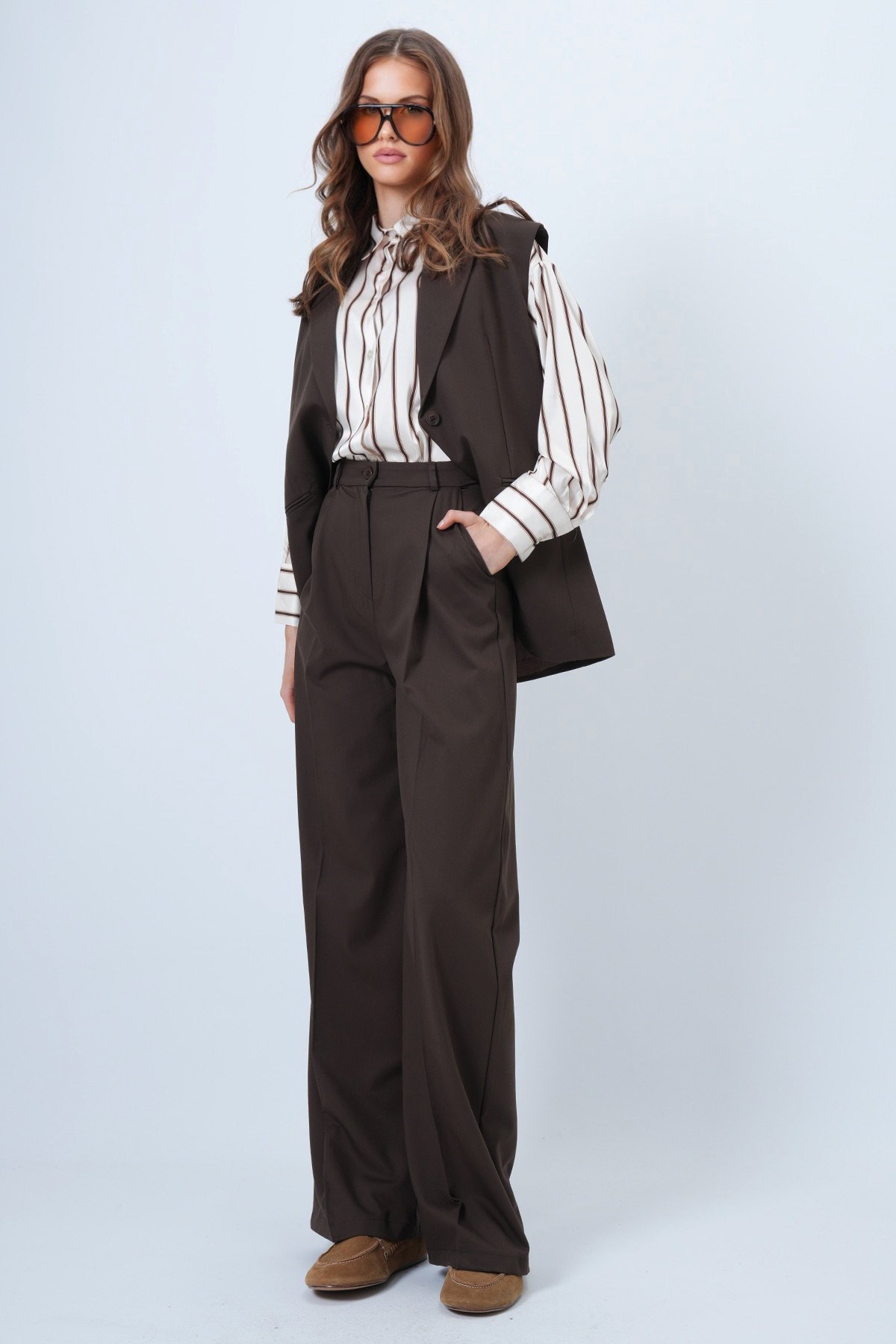 Tek Düğmeli Çift Cepli Astarlı Yelek Pantolon Takım - KAHVERENGİ