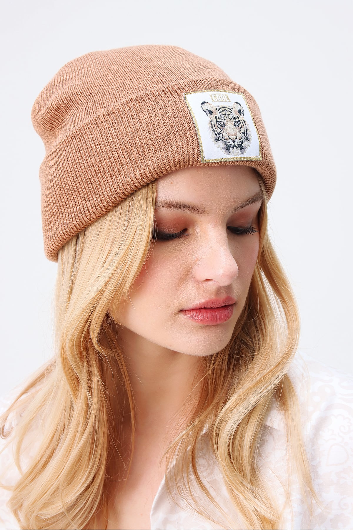 Tıger Nakışlı Bere - Bisküvi