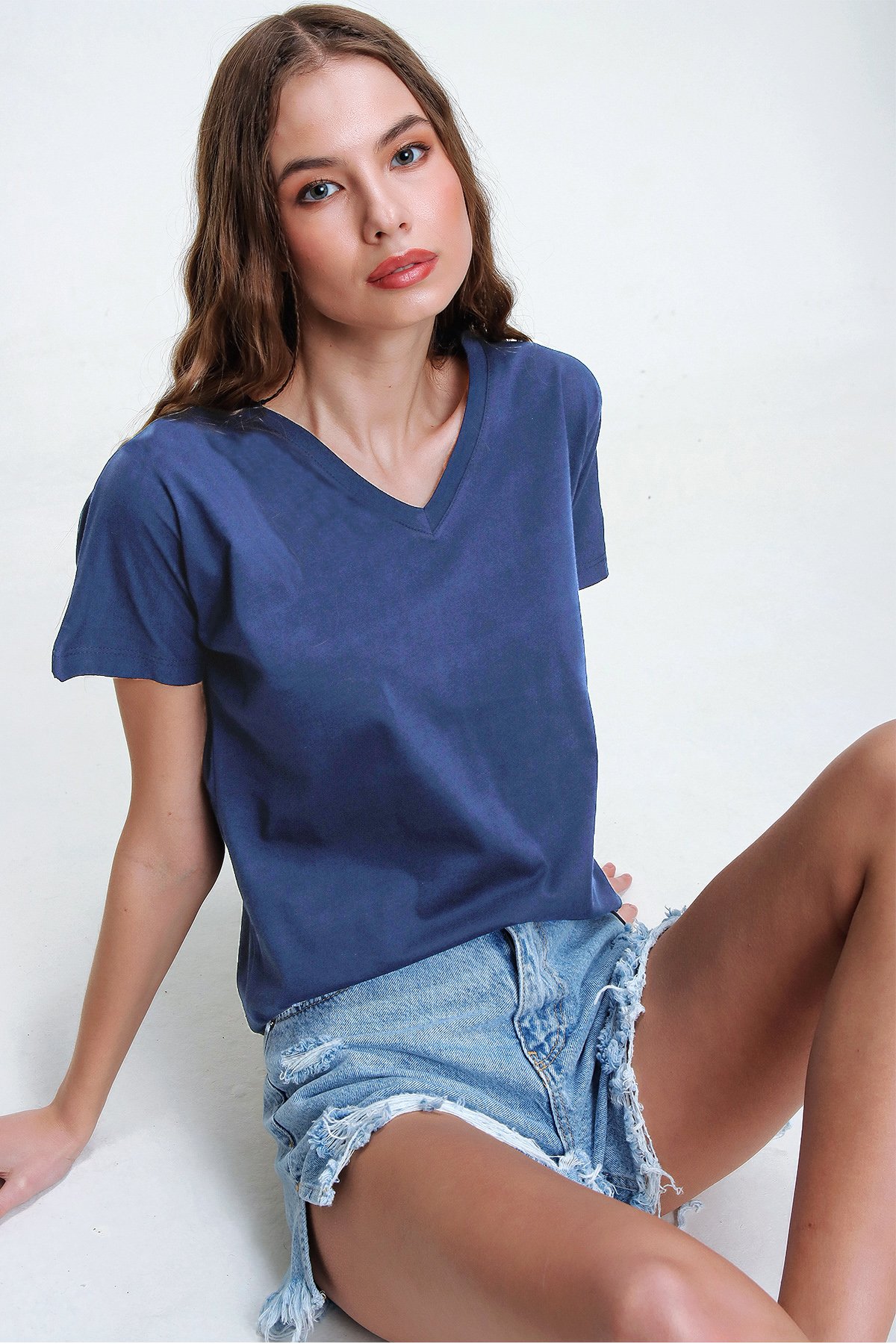 V Yaka Basic T-Shirt - İndigo