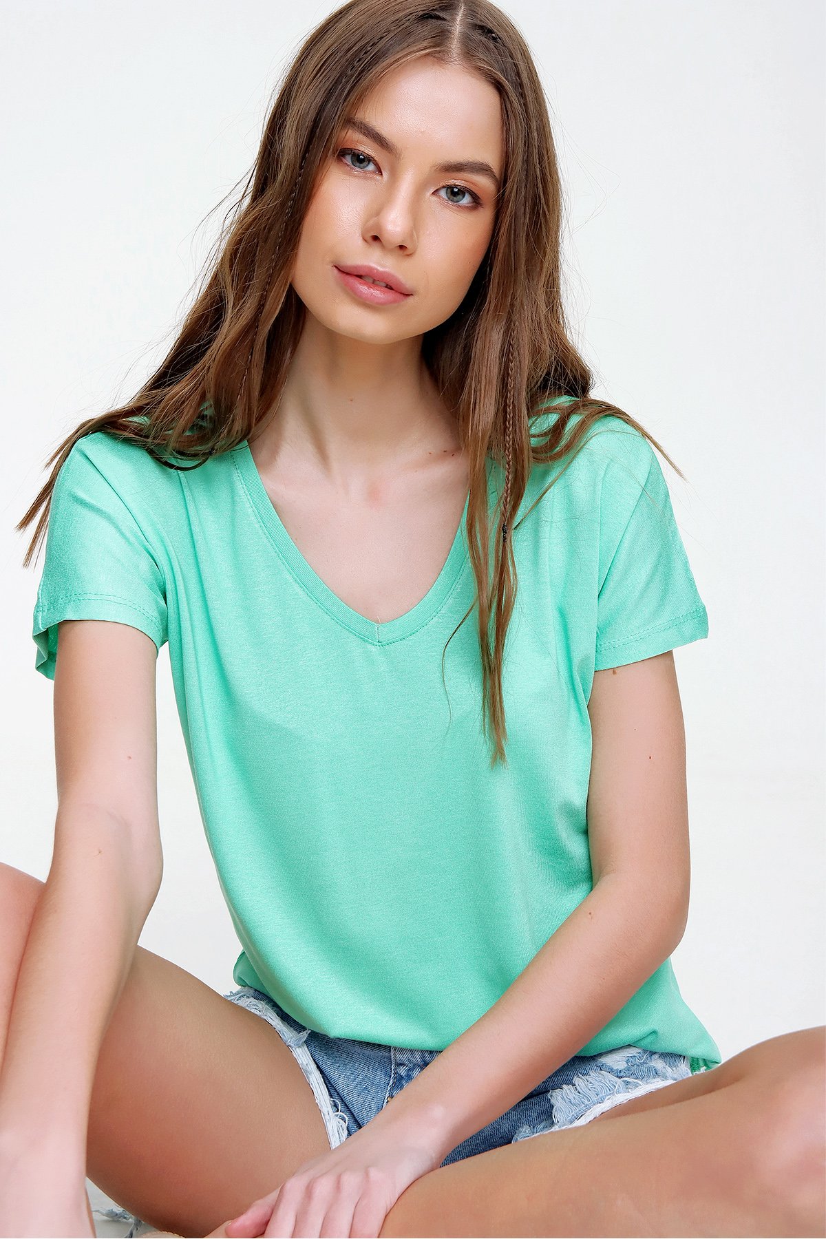 V Yaka Basic T-Shirt - Yeşil