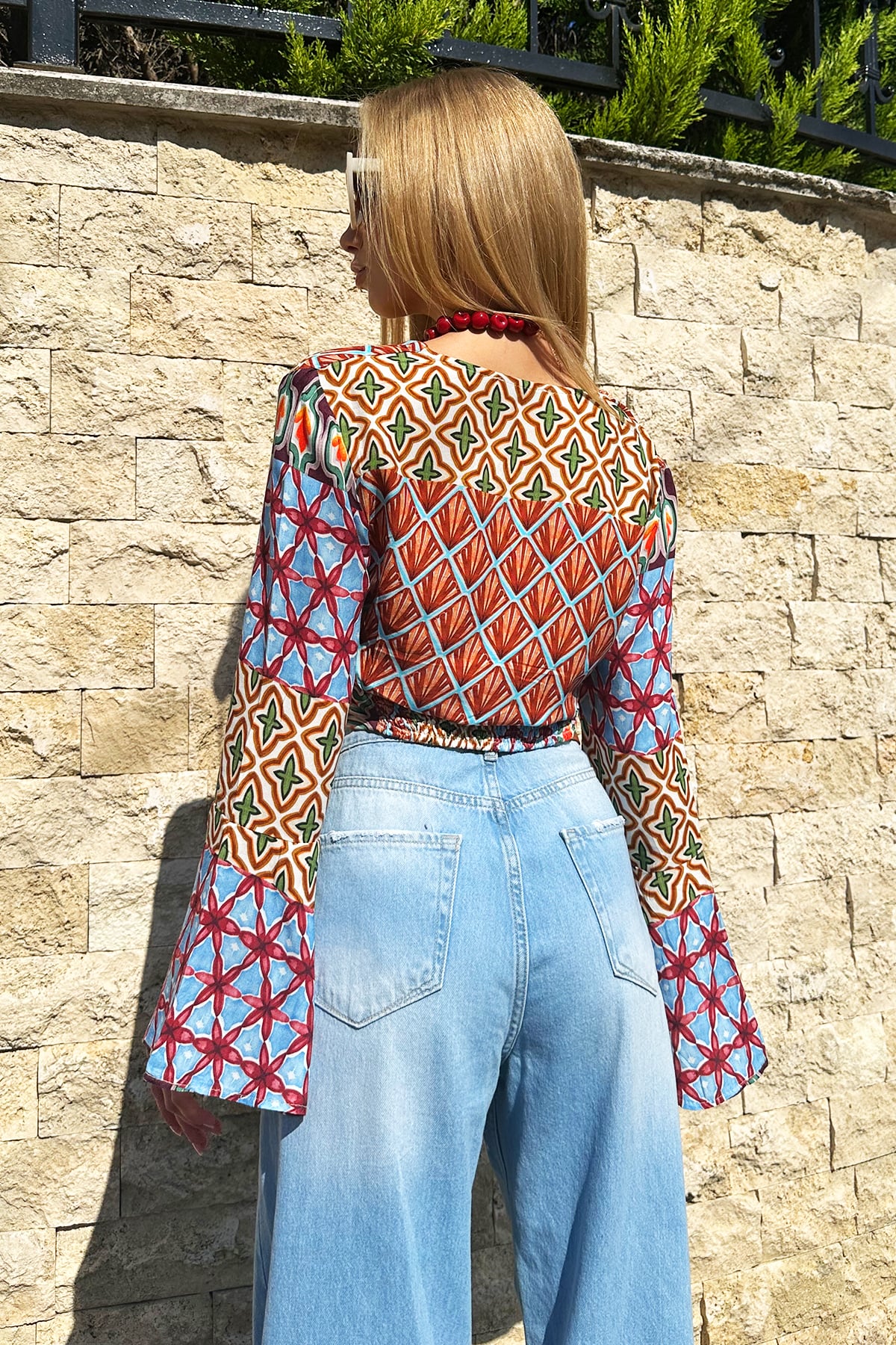 V Yaka İspanyol Kol Desenli Crop Dokuma Bluz - Mavi-Bej