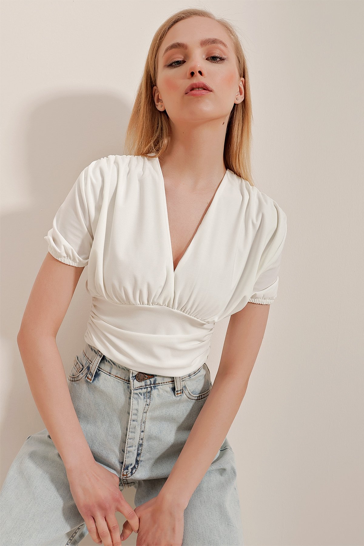 V Yaka Karpuz Kol Crop Örme Bluz - Beyaz