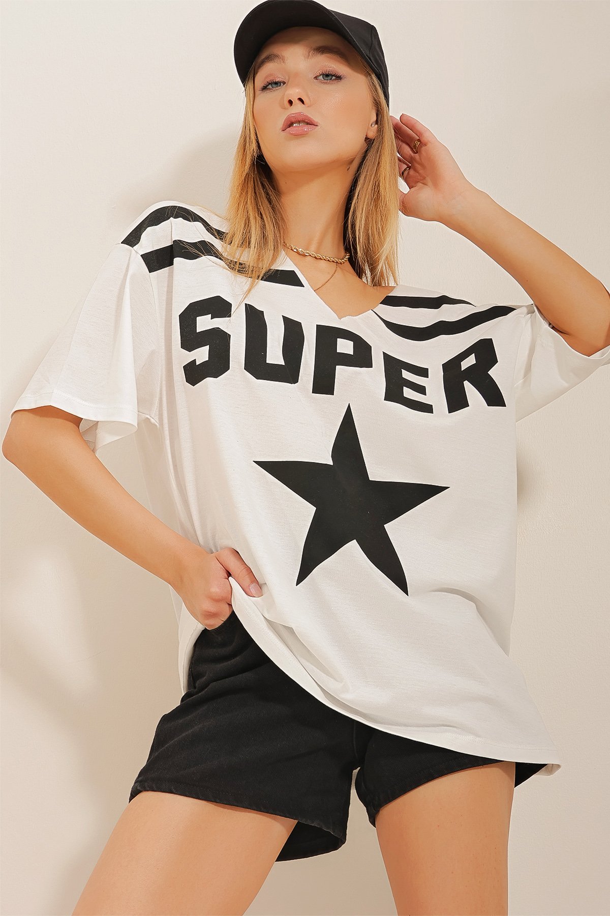 V Yaka Penye T-Shirt - Beyaz
