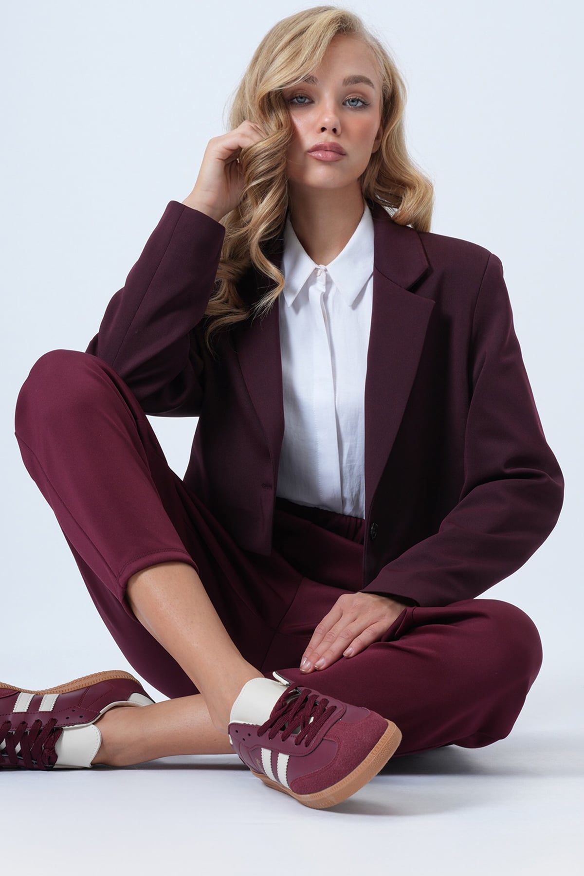 YAKA DETAYLI İÇİ ASTARLI KALIN CROP CEKET - BORDO