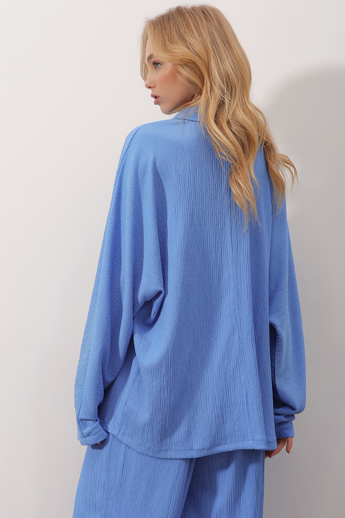 Yarasa Kol Oversize Bürümcük Gömlek - Havacı Mavi