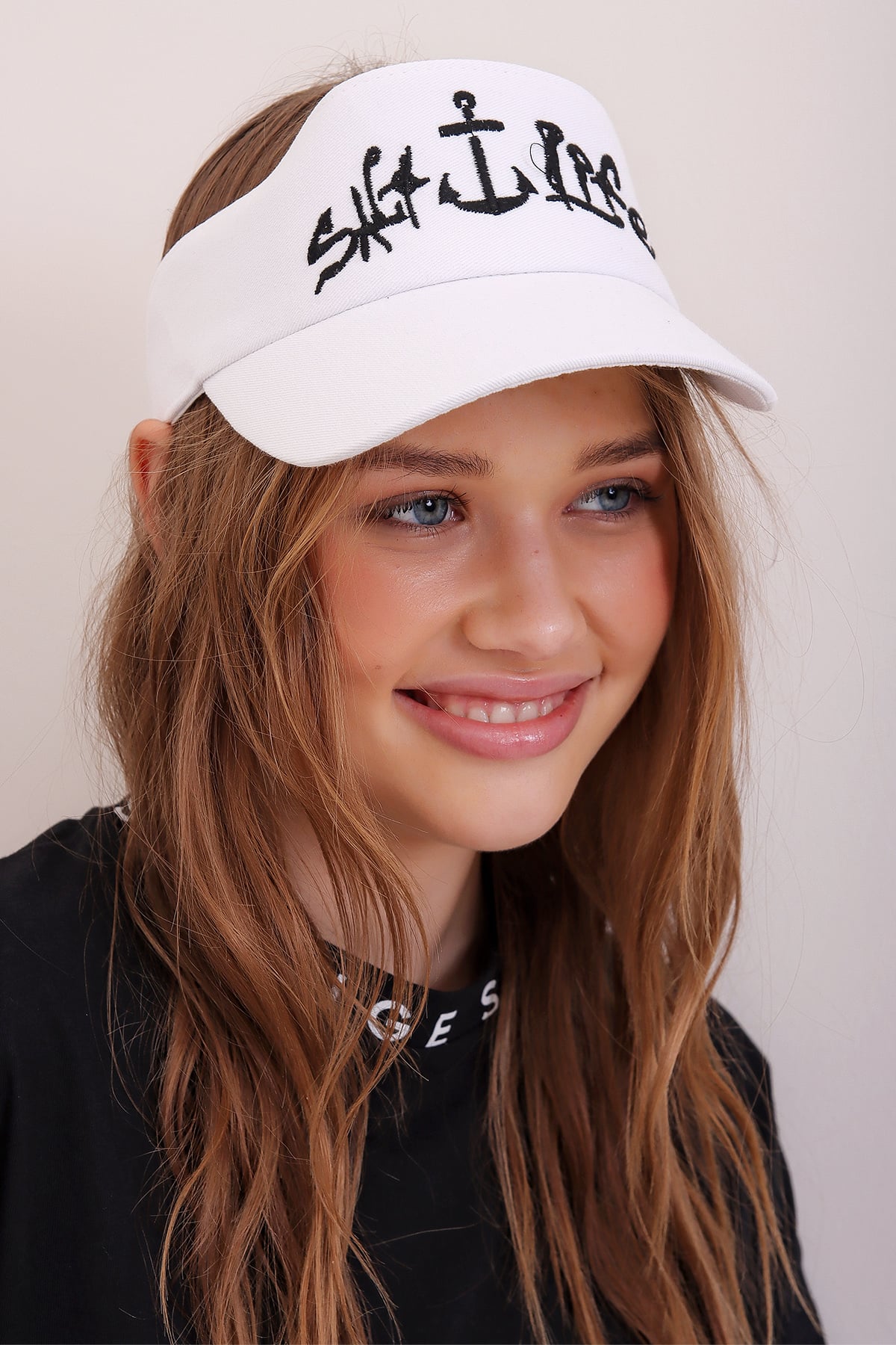 Yazı Nakışlı Tenis Şapkası - Beyaz