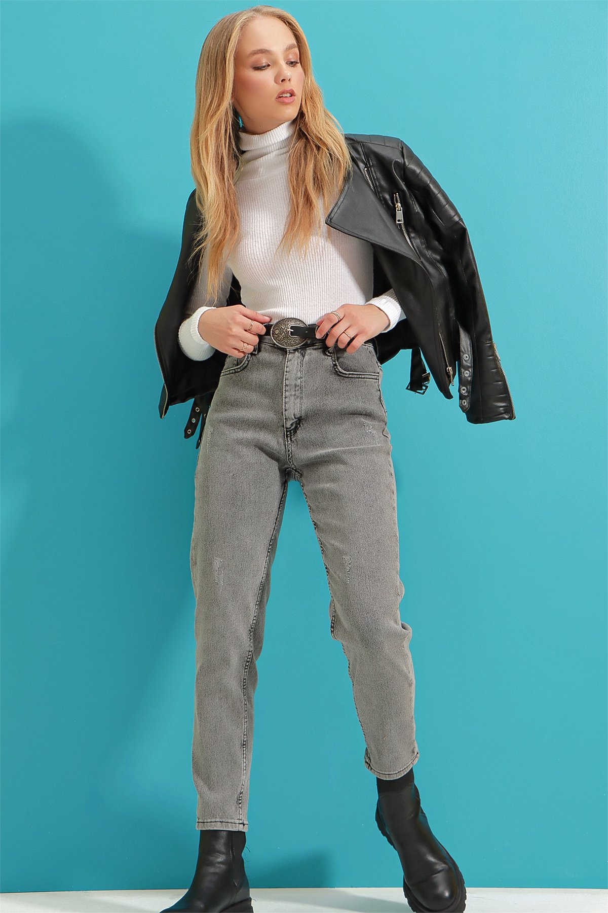 Yüksek Bel Beş Cepli Likralı Mom Jeans - Açık Antrasit