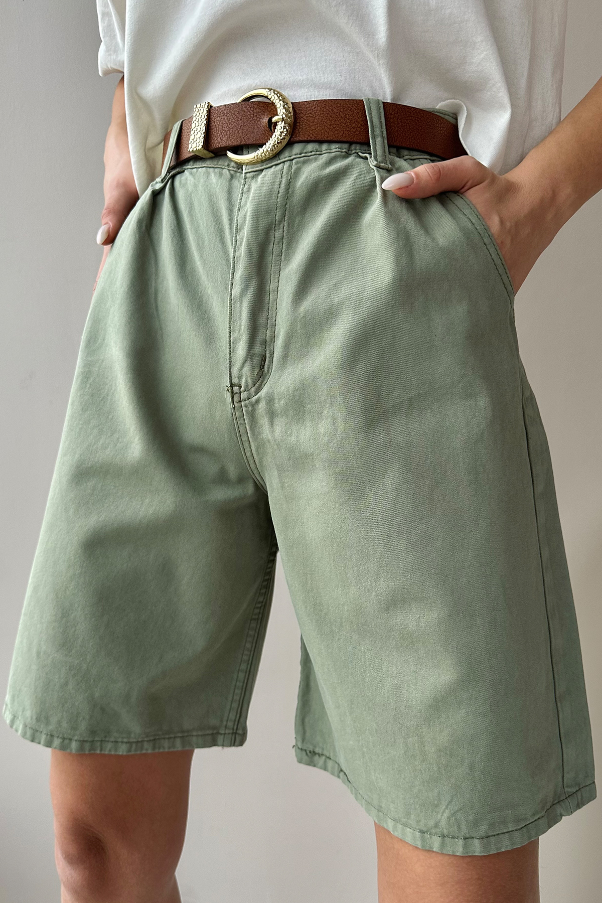 Yüksek Bel Kemerli Wide Leg Bermuda Denim Şort - Yeşil