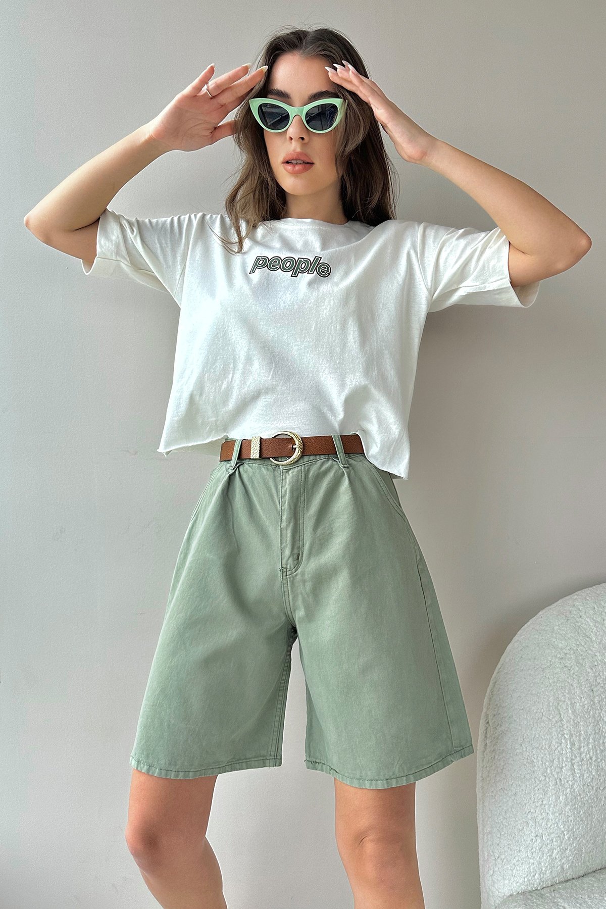 Yüksek Bel Kemerli Wide Leg Bermuda Denim Şort - Yeşil