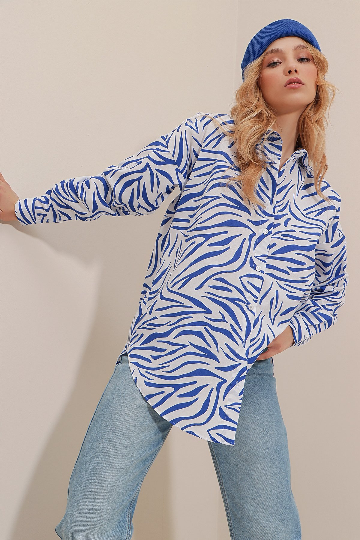 Zebra Desenli Poplin Dokuma Uzun Gömlek - Saks