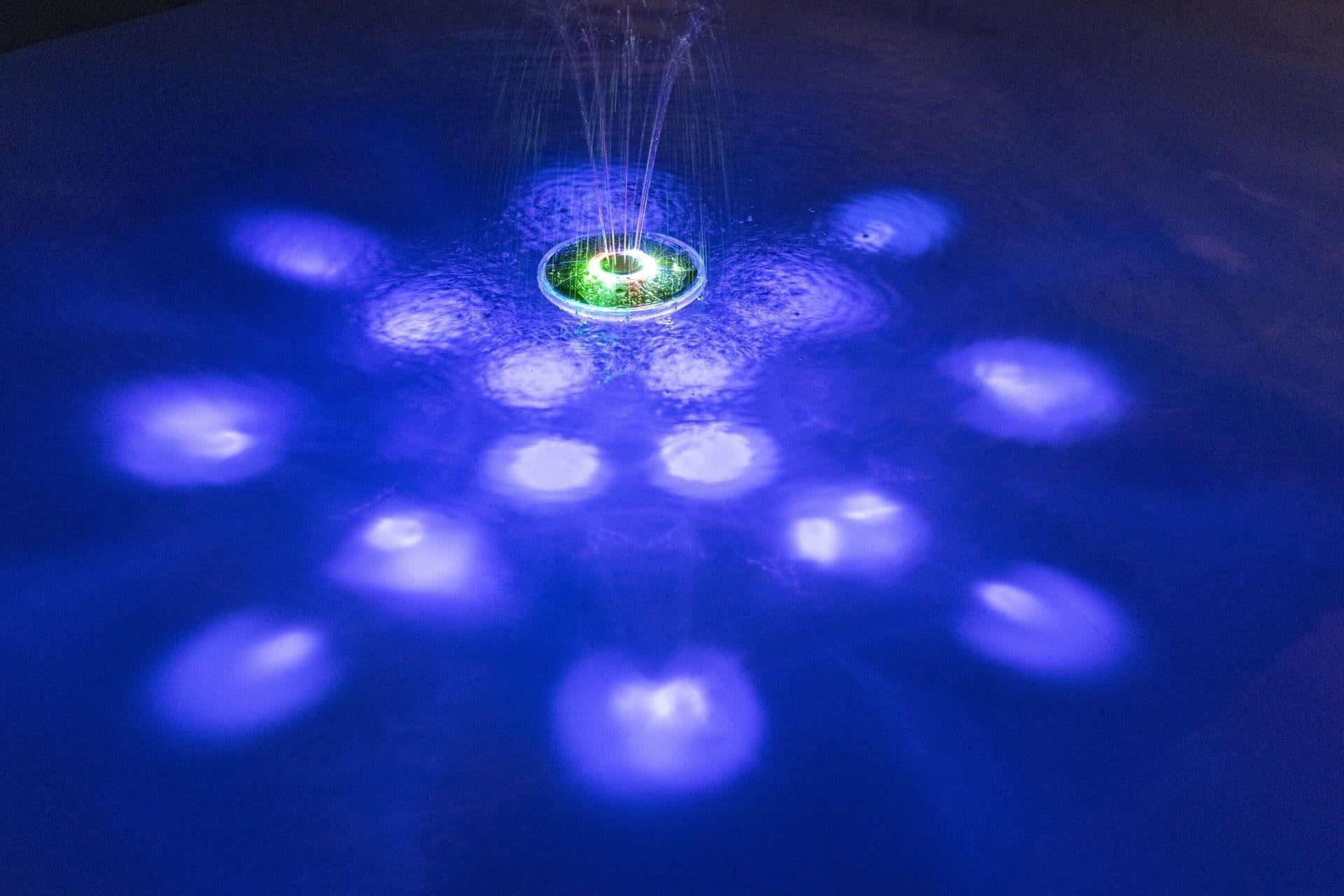 Bestway® FloatBright™ 58849 Güneş Enerjili LED Işıklandırnalı Havuz Fıskiye
