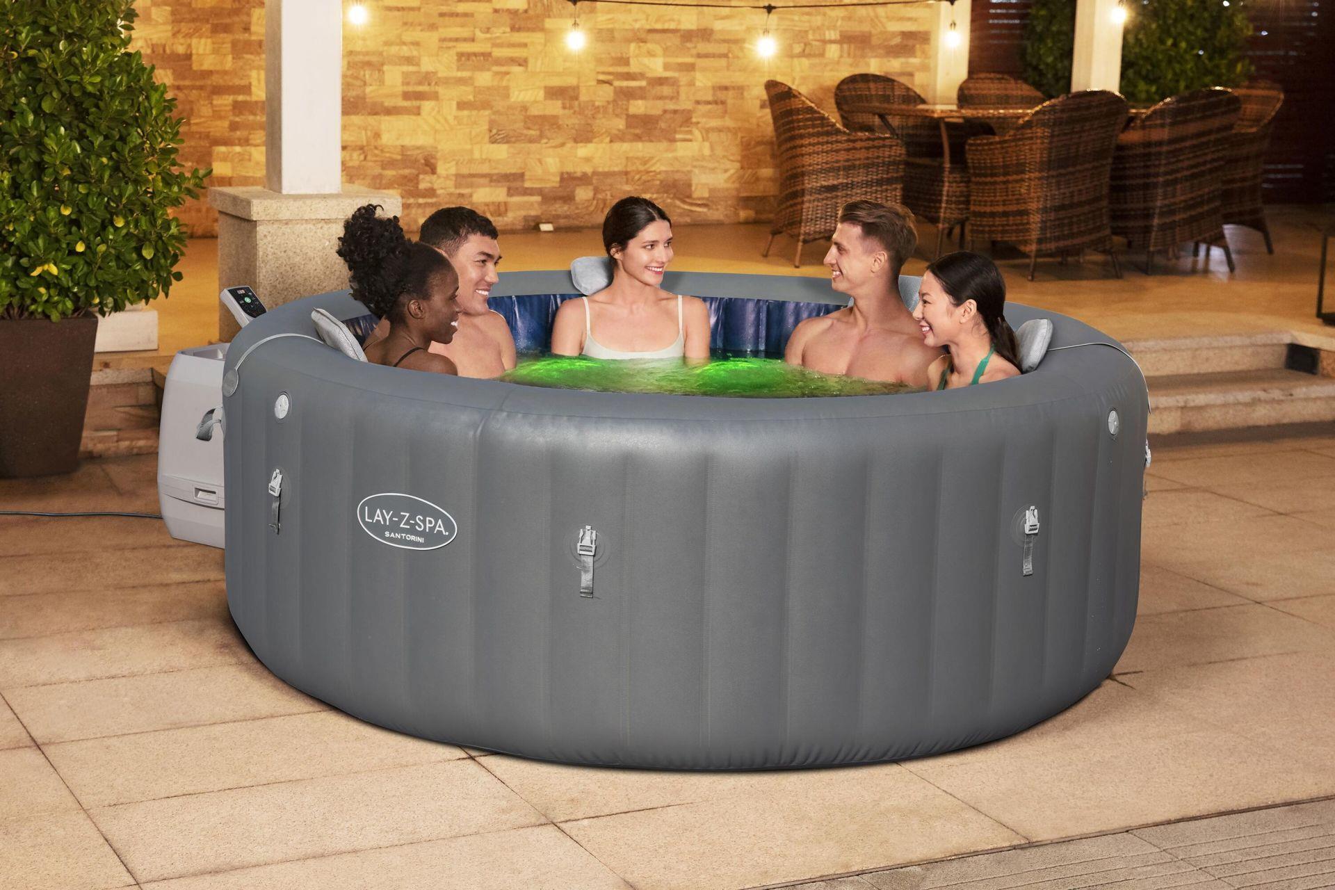 Lay-Z-Spa® 6001T Santorini Smart HydroJet Pro™ Enerji Tasarruflu Şişme Spa Havuzu, Mobil Uygulama Kontrollü, 5-7 kişilik