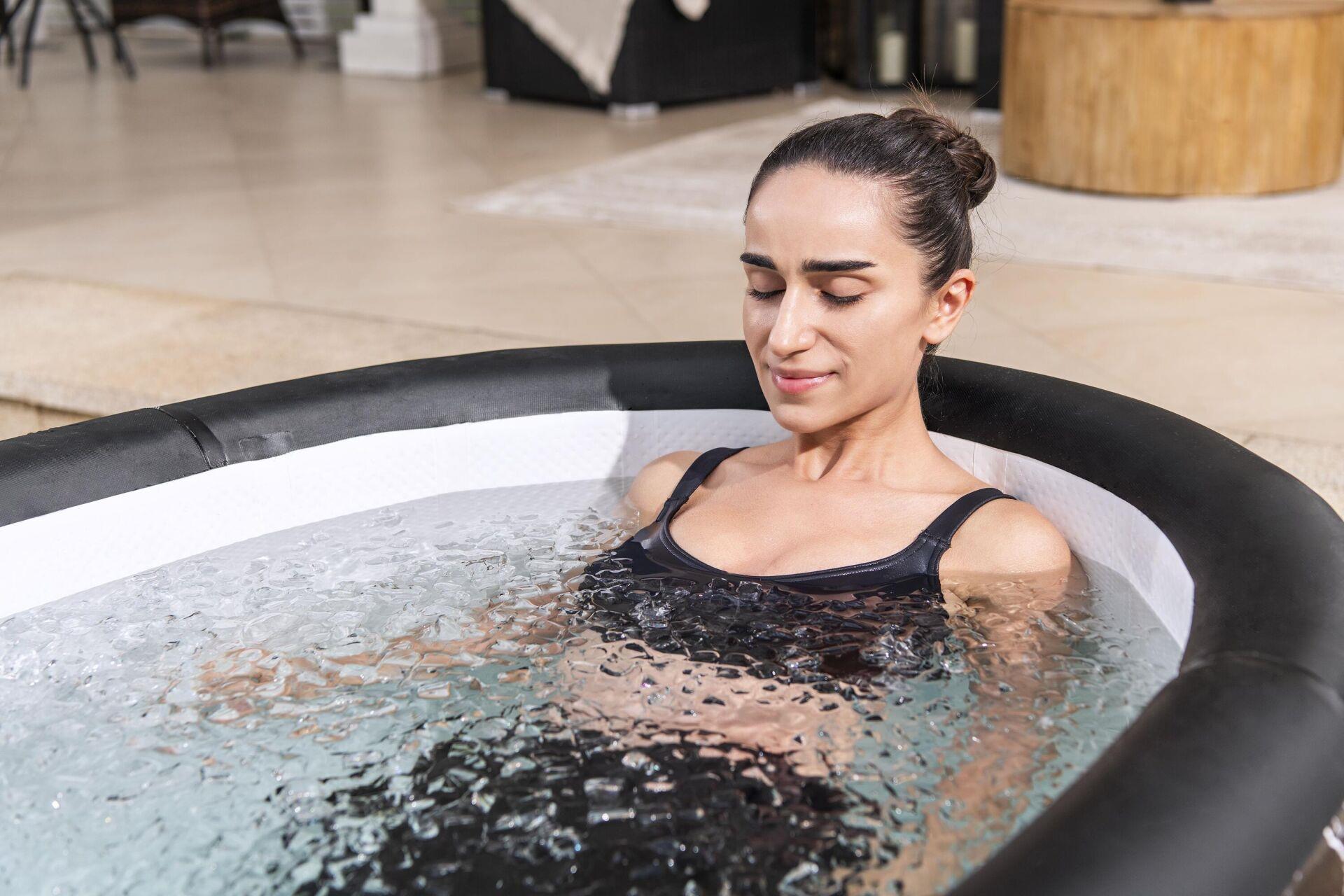 Lay-Z-Spa® Glacial Dip™ 6002Q Soğuk Terapi Buz Banyosu Küveti, 2 Kişilik