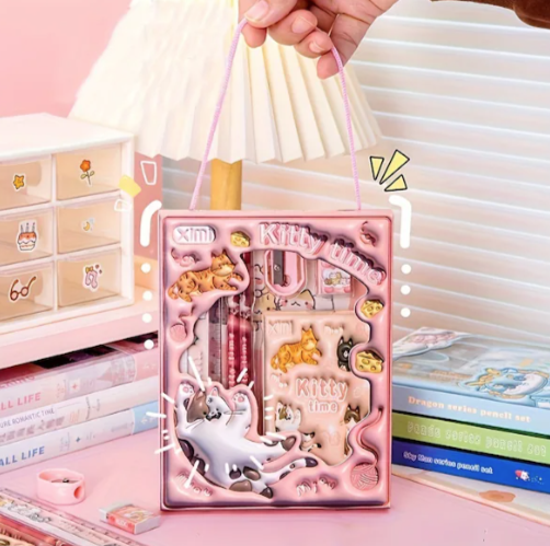 6 Parça Karikatür Kırtasiye Seti - Kurşun Kalem, Silgi, Kalemtıraş, Cetvel Ve Defter İle İdeal Okula Dönüş Hediyesi.78x14cm