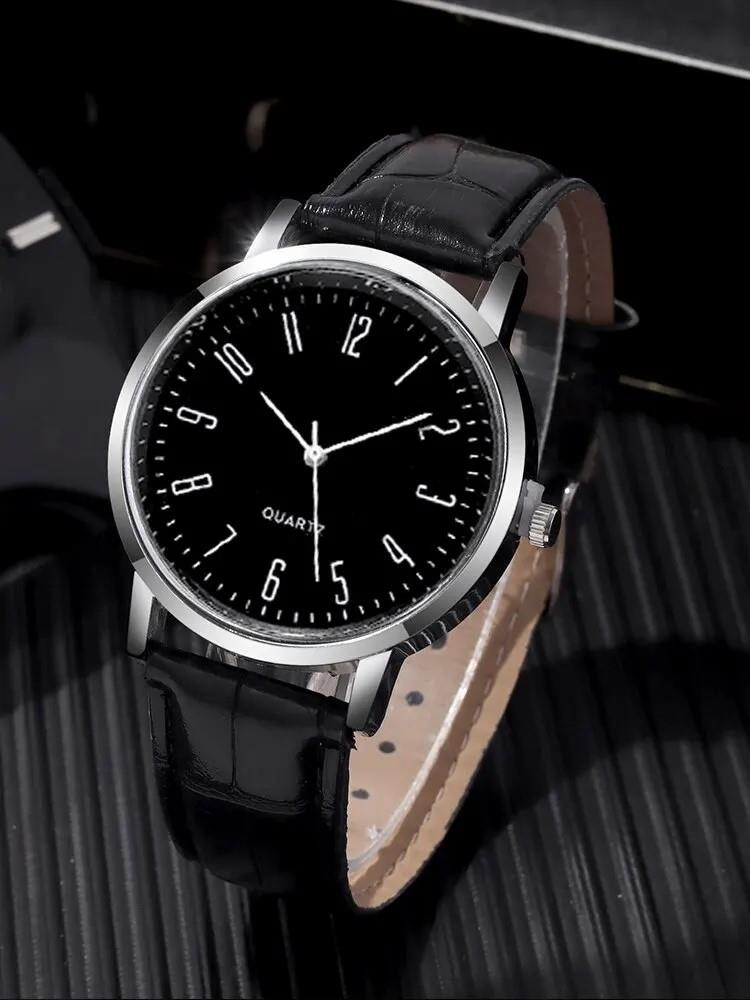 Erkekler İçin Moda Bileklikler ve Saat İçeren 5 Parçalık Hediyelik Set