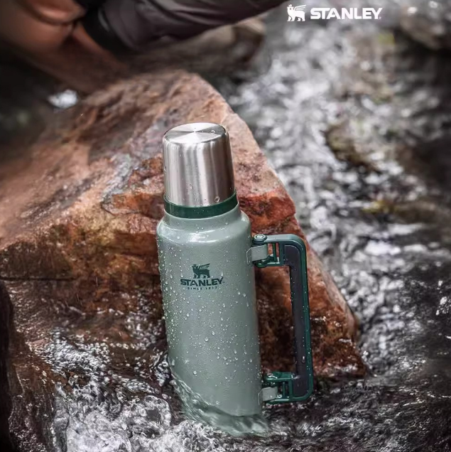 STANLEY 1.4L Büyük Kapasiteli Paslanmaz Çelik Termos