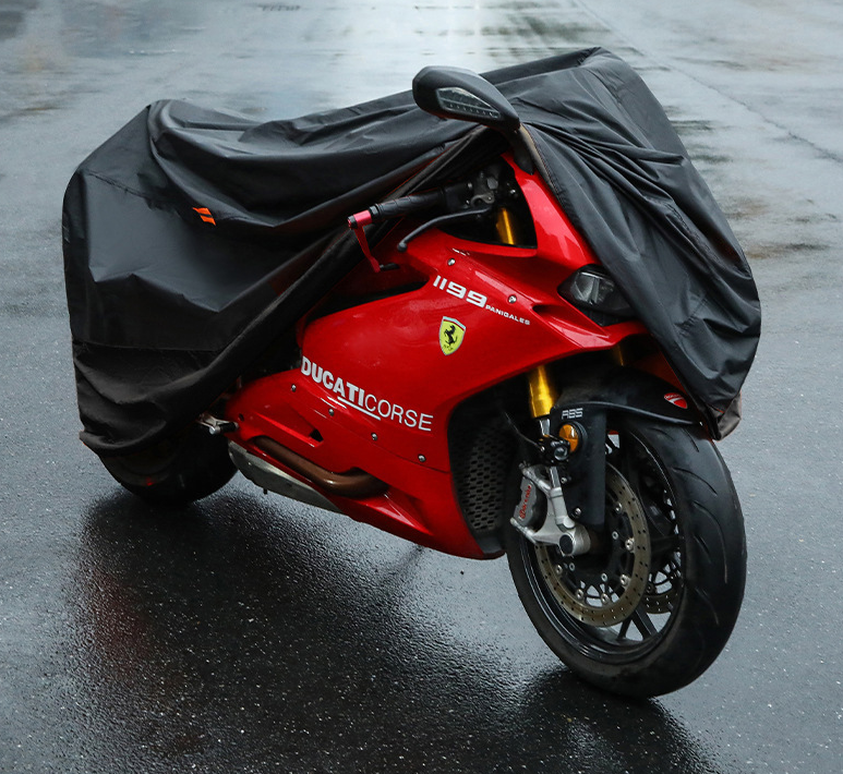 TCHERCHI Gümüş Kaplamalı Kumaştan Motosiklet Brandası Siyah