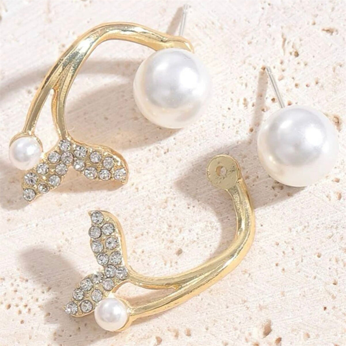 Tcherchi Inci Detaylı Balık Küpe