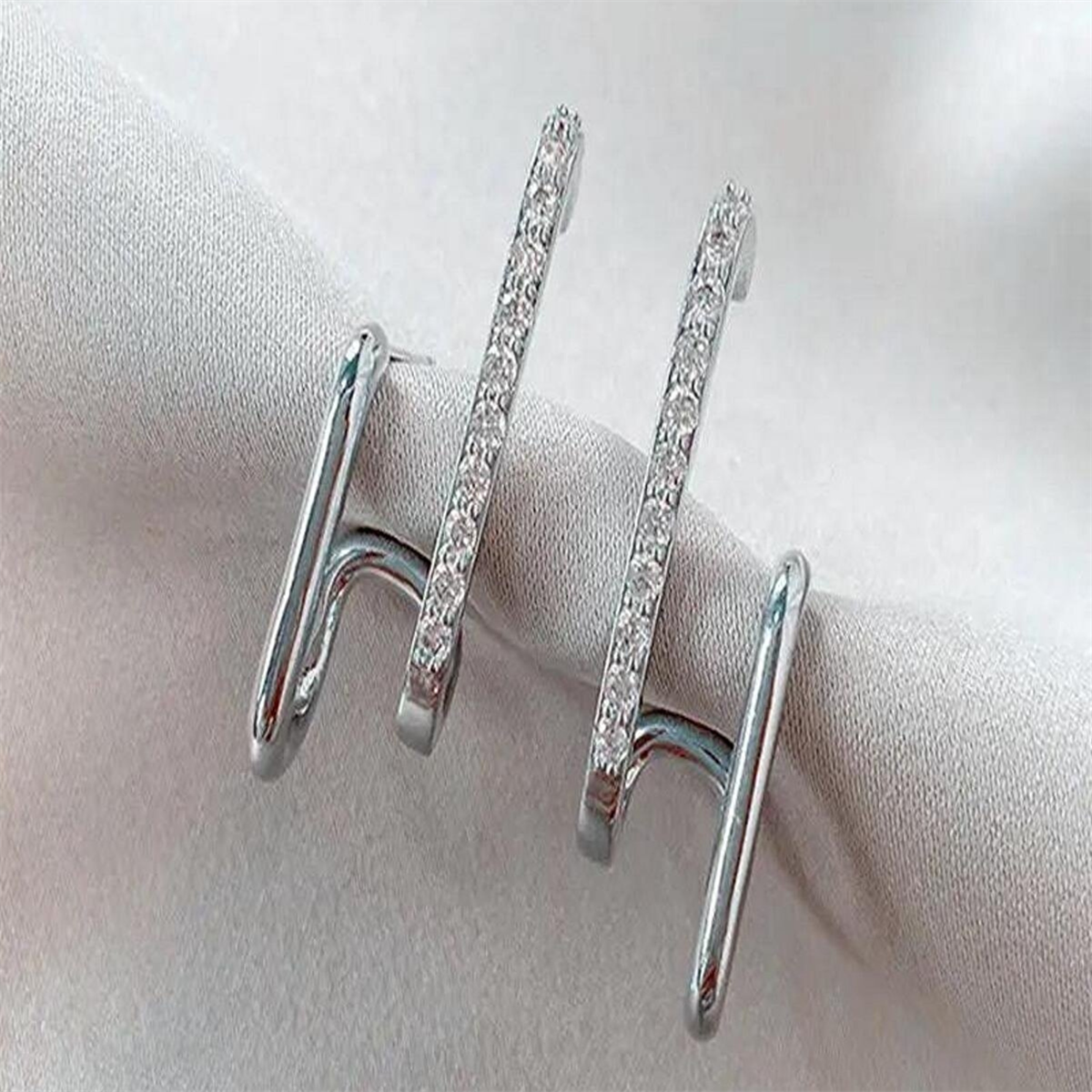 Tcherchi Kadın Küpe Zirkon Taş Vip Kararmaz Küpe tekdelikvipküpe