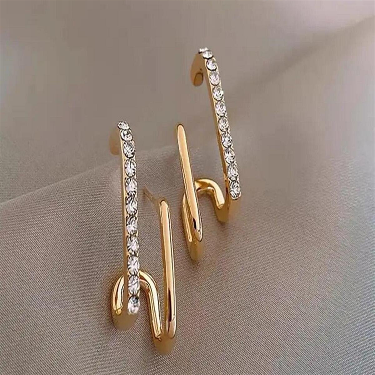 Tcherchi Kadın Küpe Zirkon Taş Vip Kararmaz Küpe tekdelikvipküpe