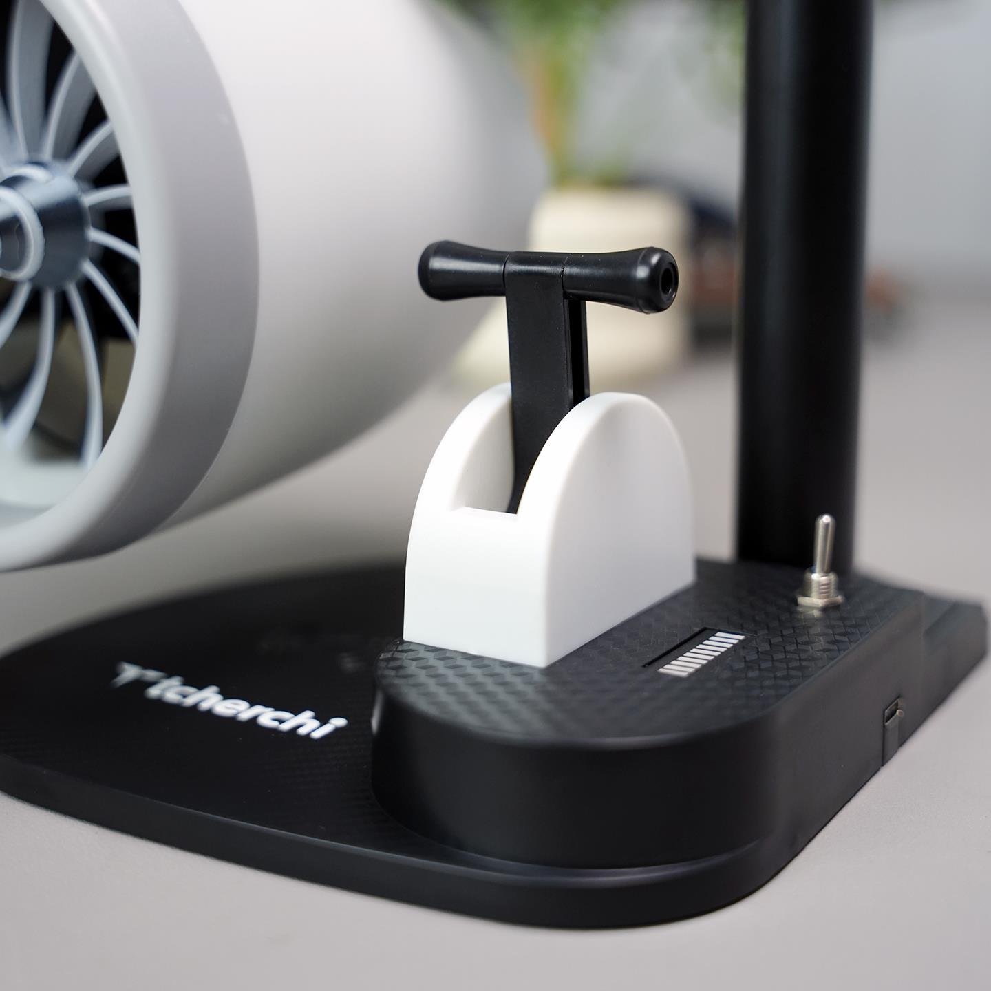 Tcherchi Yeni Masaüstü JetFan – Kablosuz Şarj, Serinletici Fan ve Nemlendirici Bir Arada