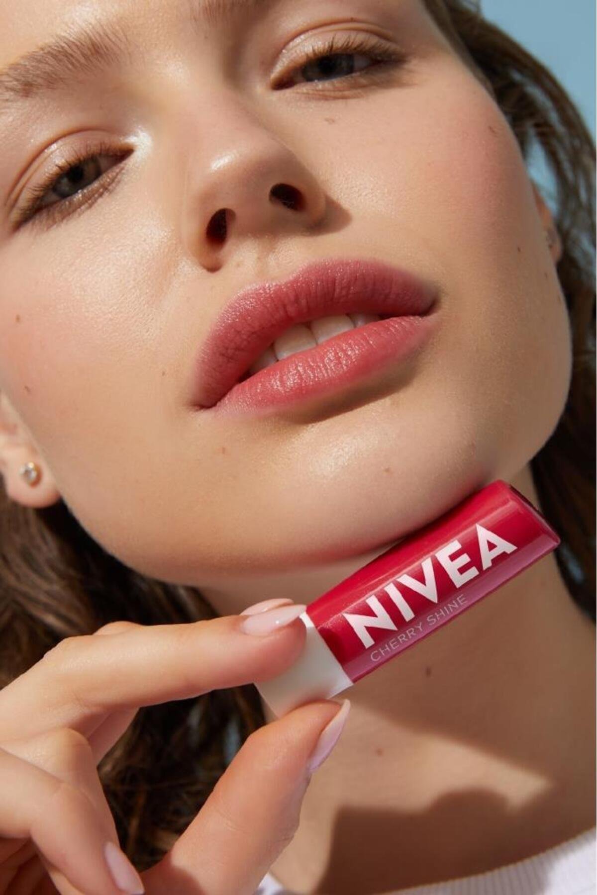 Nivea cherry Dudak Bakım Kremi