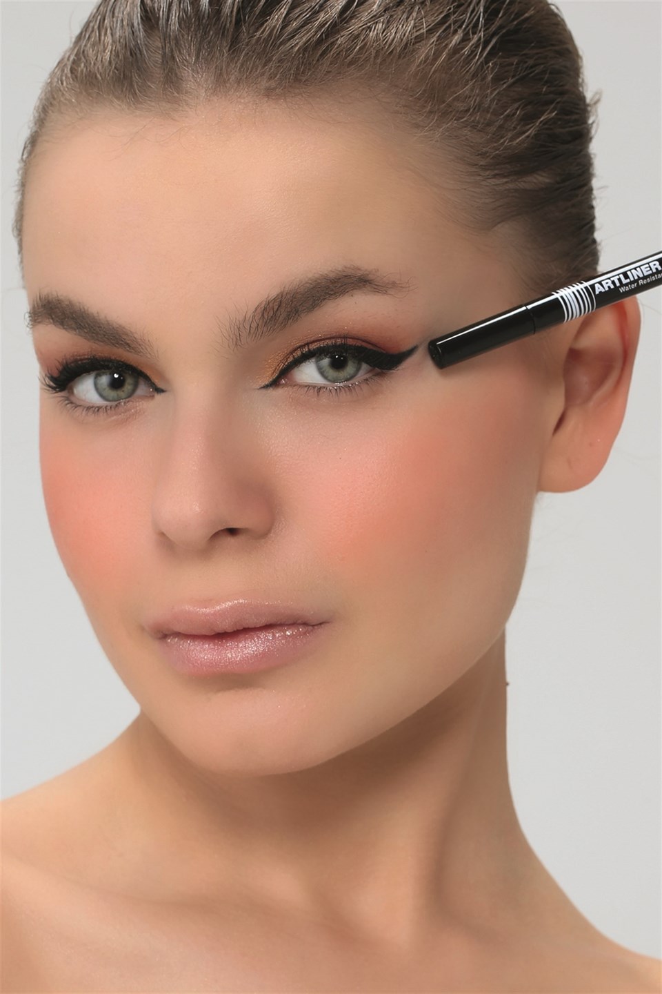 Pastel Artliner Eyeliner Waterproof Suya Dayanıklı Siyah