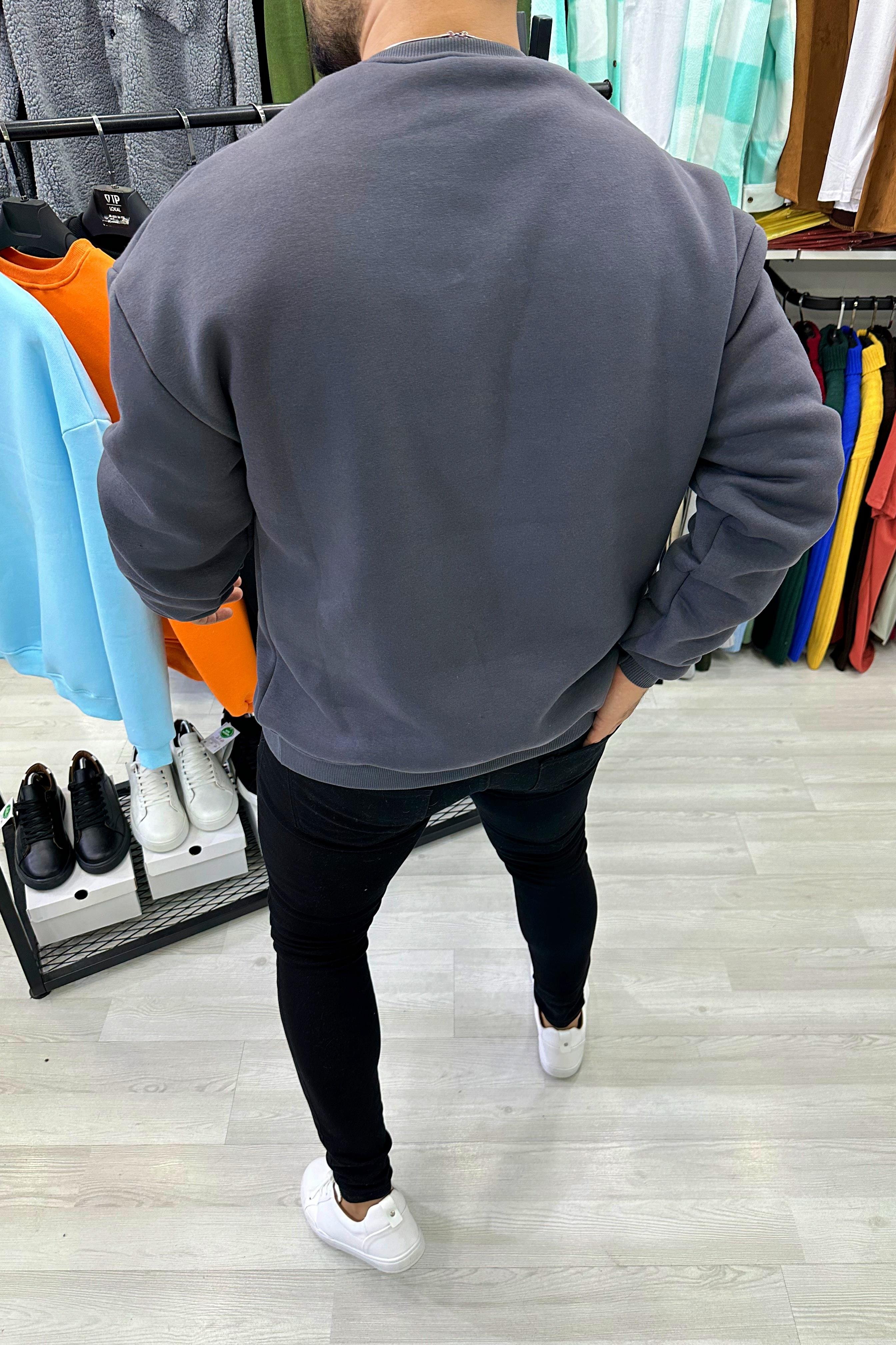 SWEATSHİRTAntrasit Oversize Basic Sweat | VİP LOKAL1142-AntrasitAntrasit Oversize Basic Sweat