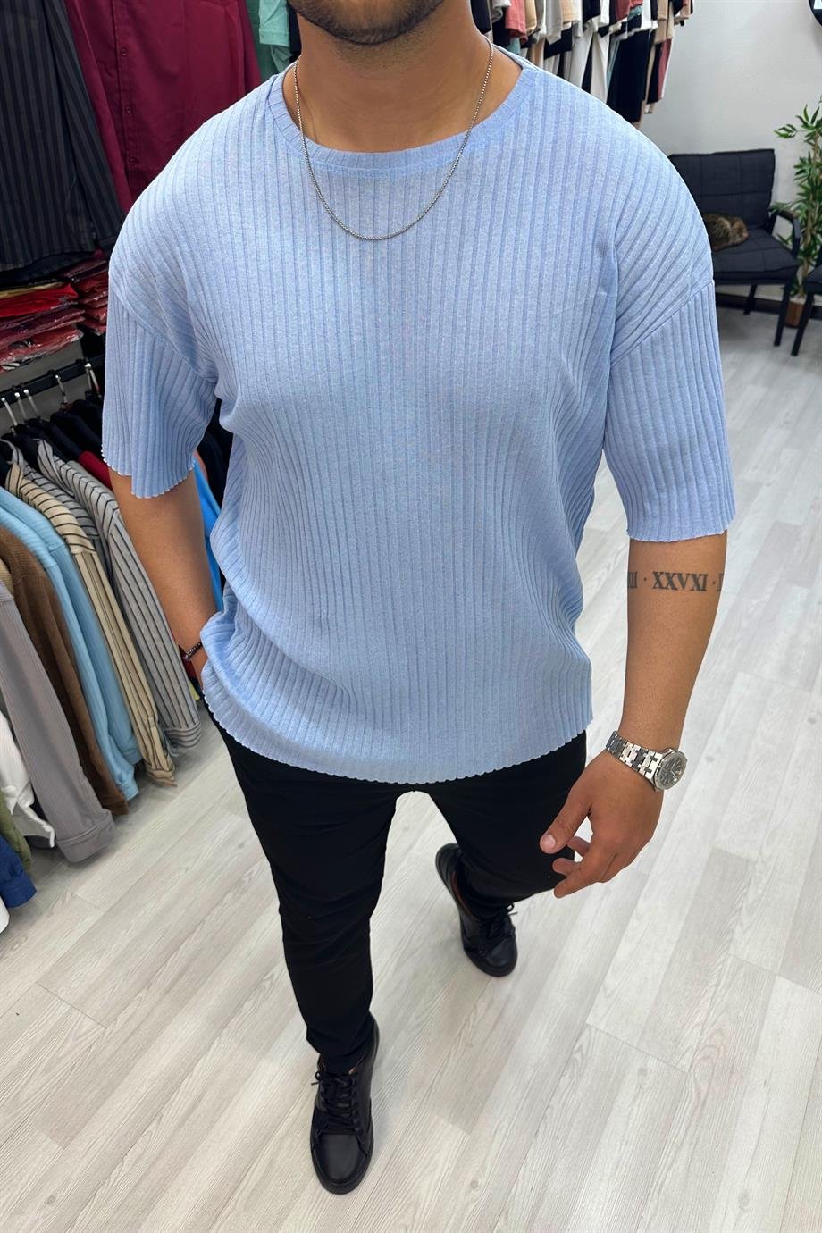 T-SHİRTBebe Mavi Oversize Fitilli Triko Tshirt | VİP LOKAL1086-MaviBebe Mavi Oversize Fitilli Triko Tshirt