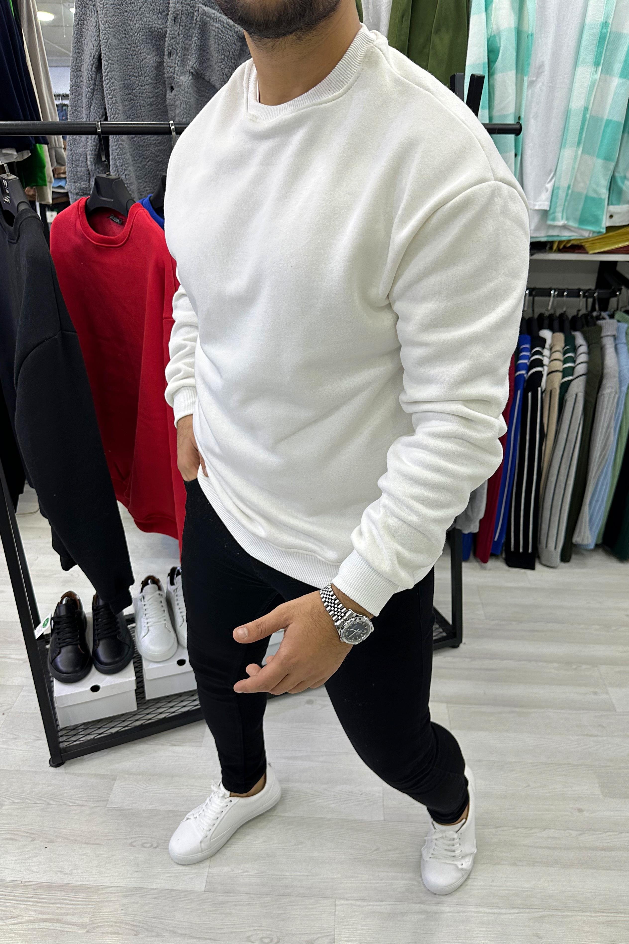SWEATSHİRTBeyaz Oversize Basic Sweat | VİP LOKAL1142-BeyazBeyaz Oversize Basic Sweat