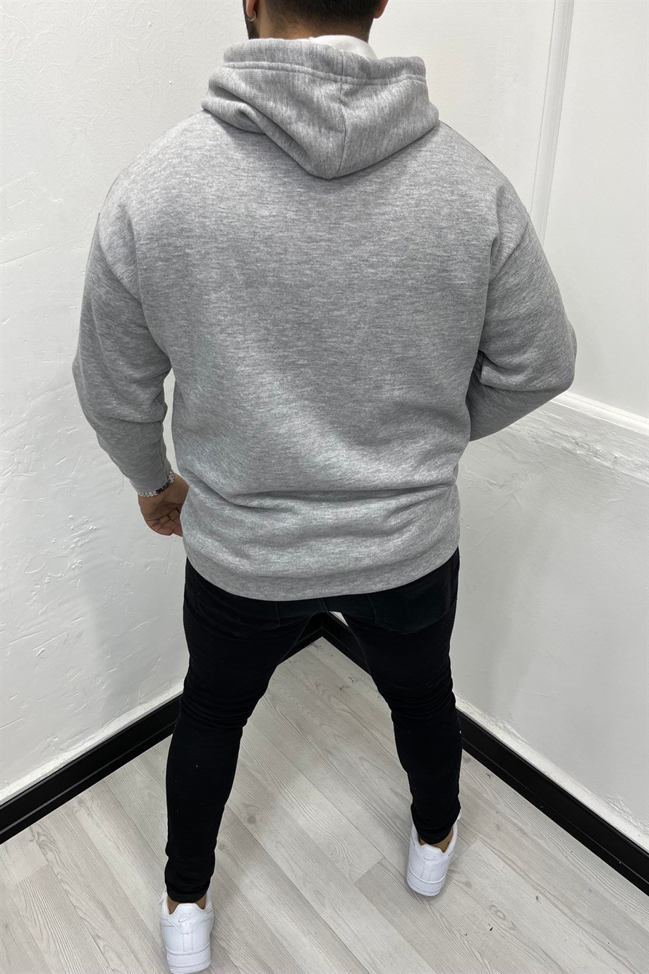 SWEATSHİRTGri Kaplan Nakışlı Şardonlu Kapüşonlu Sweatshirt | VİP LOKAL1013-GriGri Kaplan Nakışlı Şardonlu Kapüşonlu Sweatshirt