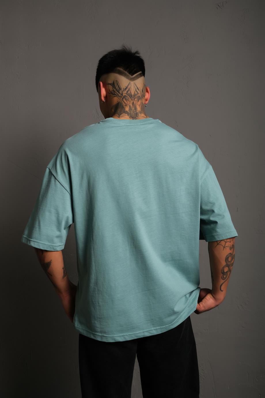 T-SHİRTMint Mavi Oversize Basic Tshirt | VİP LOKAL1070-MintMint Mavi Oversize Basic Tshirt