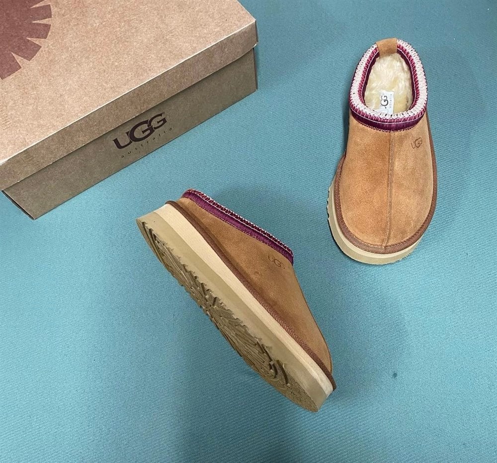  UGG TASMAN 
