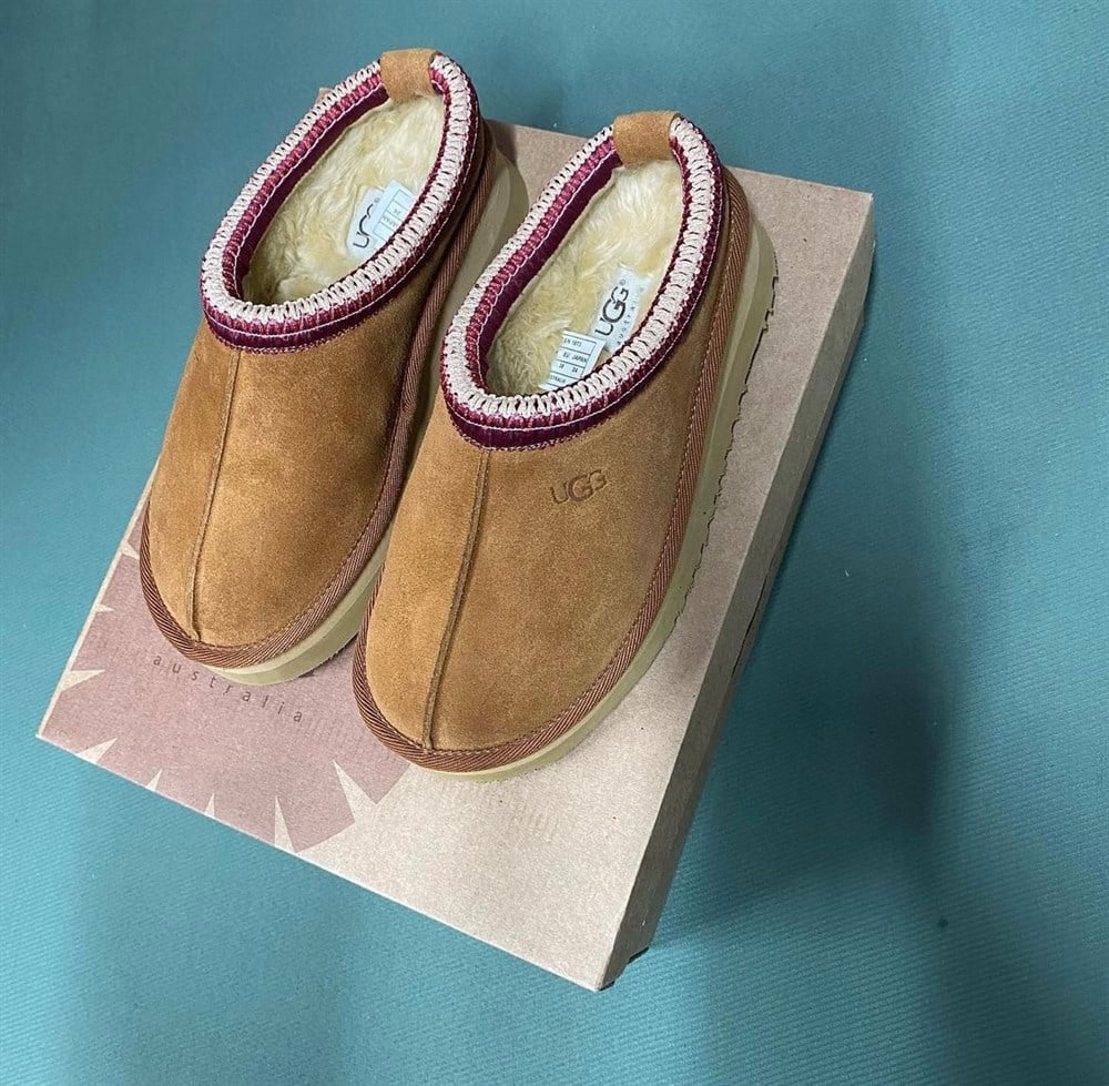  UGG TASMAN 