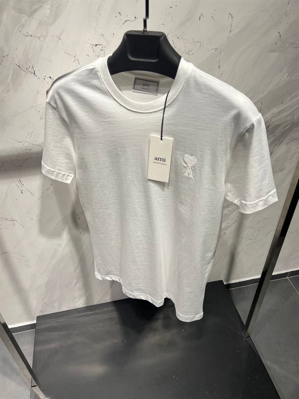 AMİ BEYAZ TSHİRT 