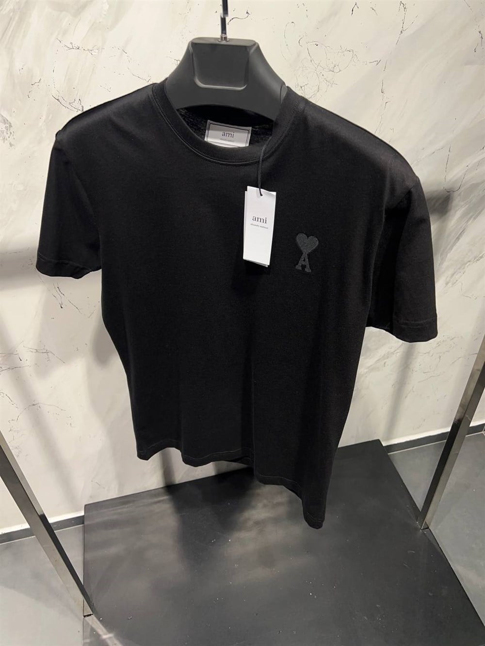 AMİ SİYAH TSHİRT 