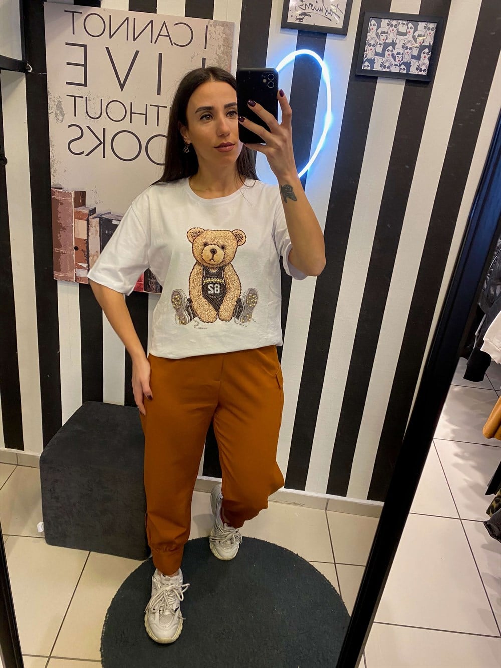 Beyaz Taşlı Ayıcık Baskı Tshirt 