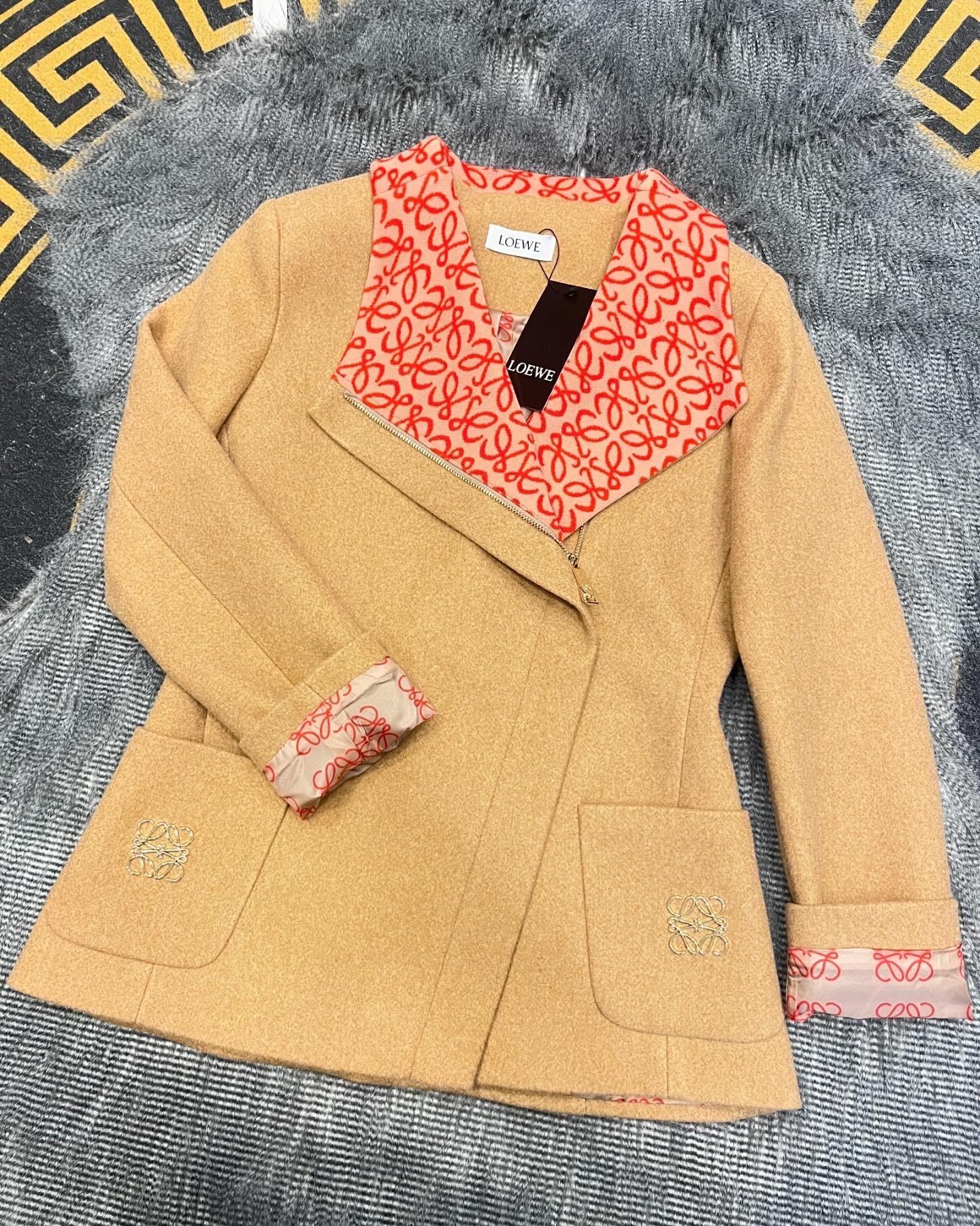 LOEWE BEJ KABAN