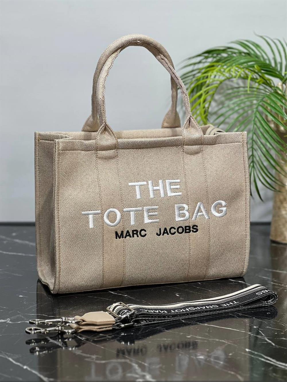 Marc jacobs the tote medium bej
