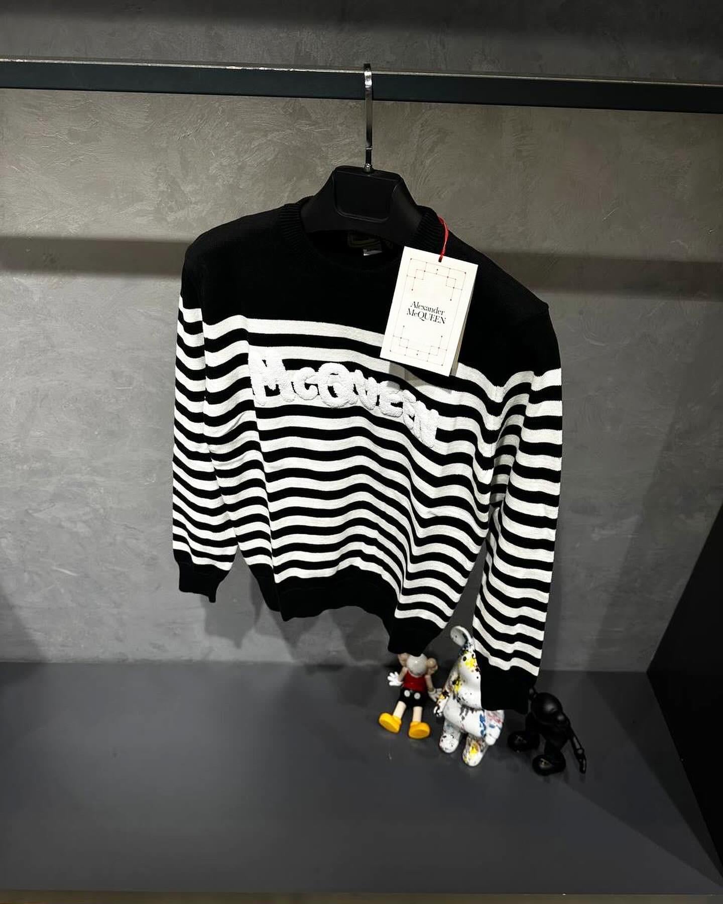 MCQUEEN ÇİZGİLİ KAZAK 