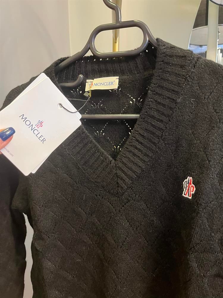 moncler siyah kazak