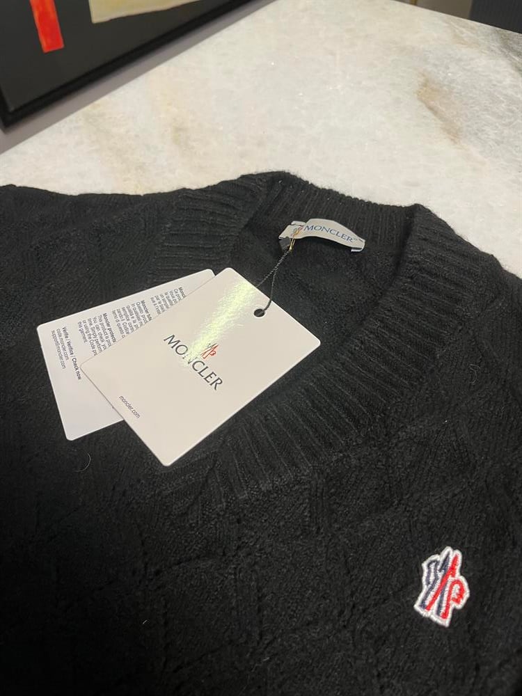 moncler siyah kazak