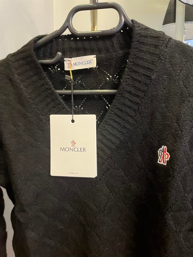 moncler siyah kazak