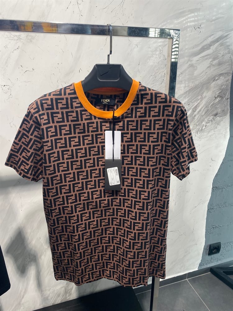 Orjinal marka tshirt 