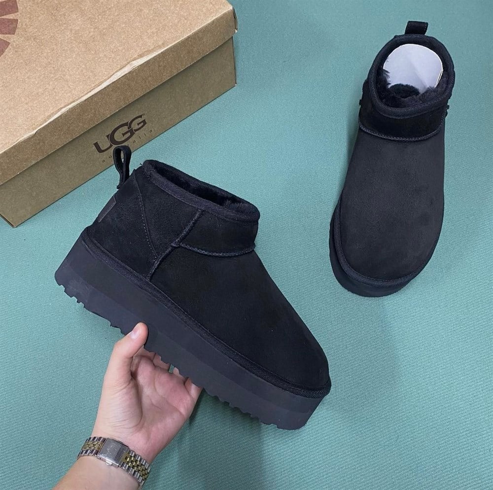 SİYAH PLATFORMLU UGG