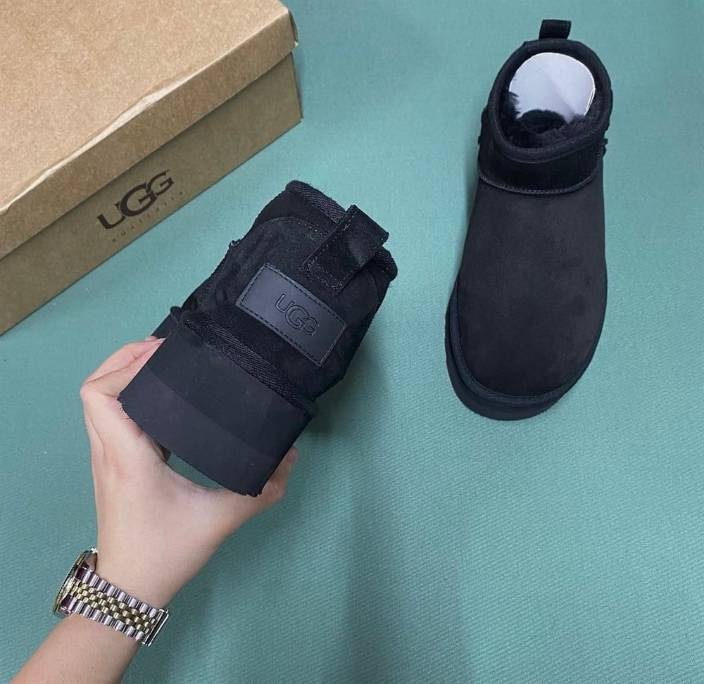 SİYAH PLATFORMLU UGG