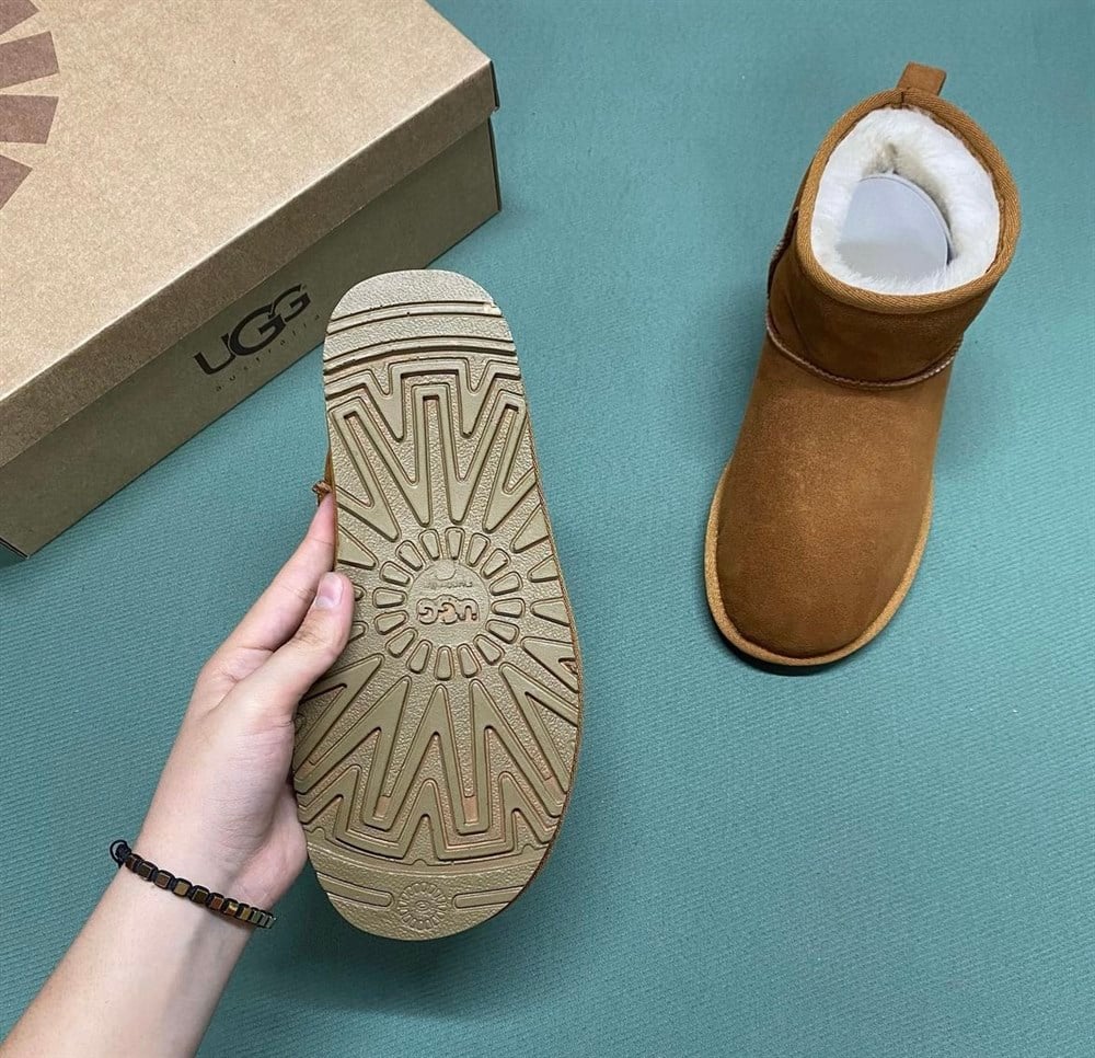 TABA CLASSİC ULTRA SHORT UGG BOOTS