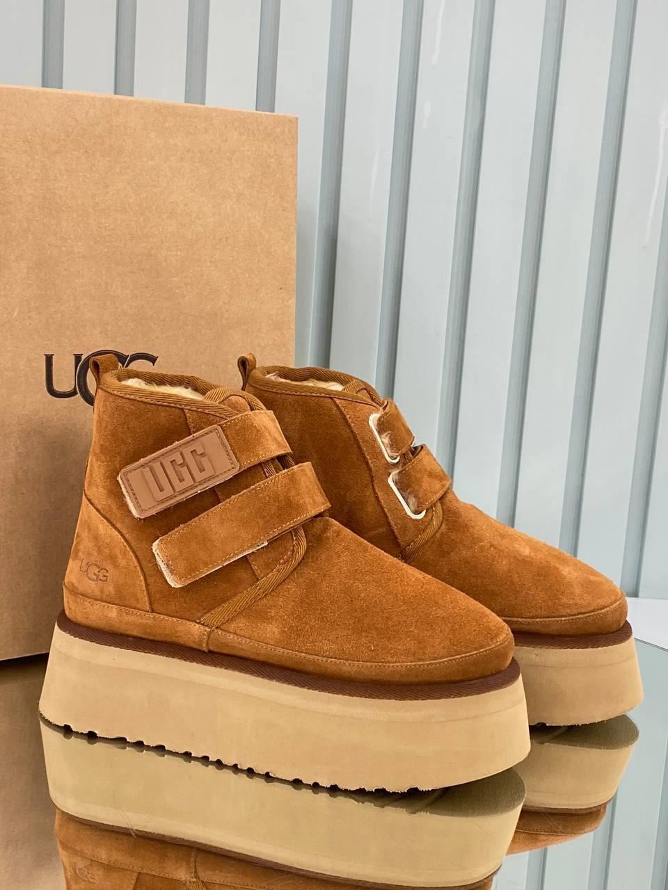 UGG W NEUMEL PLATFORM TABA BOT